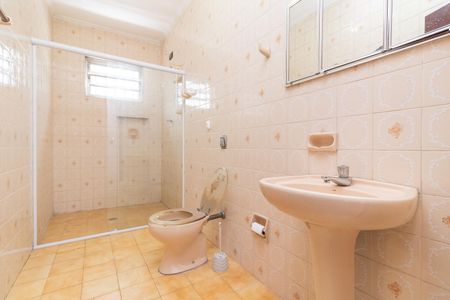 Casa para alugar com 120m², 4 quartos e 2 vagasBanheiro