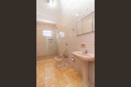 Casa para alugar com 120m², 4 quartos e 2 vagasBanheiro