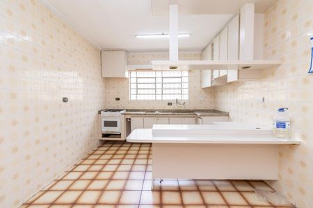 Casa para alugar com 120m², 4 quartos e 2 vagasCozinha