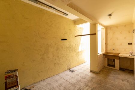 Casa para alugar com 42m², 4 quartos e sem vagaÁrea de Serviço