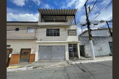 Casa para alugar com 42m², 4 quartos e sem vagaFachada + Placa