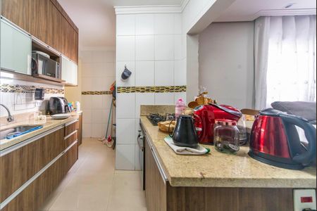 Apartamento à venda com 100m², 2 quartos e 2 vagasCozinha 