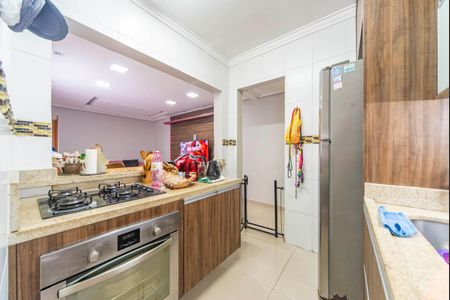 Apartamento à venda com 100m², 2 quartos e 2 vagasCozinha 