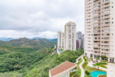 Apartamento à venda com 71m², 2 quartos e 2 vagasSuíte