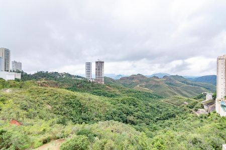 Apartamento à venda com 71m², 2 quartos e 2 vagasQuarto 2