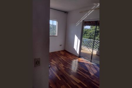 Casa à venda com 249m², 2 quartos e 4 vagasQuarto