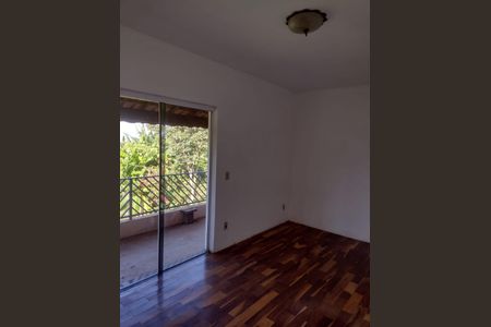 Casa à venda com 249m², 2 quartos e 4 vagasQuarto