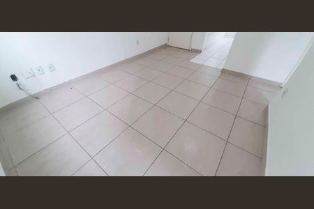 Sala de apartamento para alugar com 2 quartos, 46m² em São Pedro, Osasco