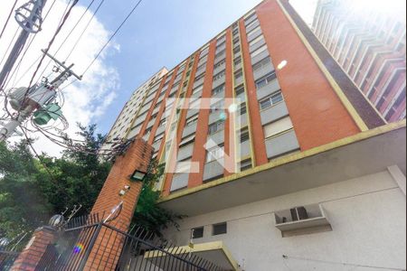 Apartamento à venda com 72m², 2 quartos e 1 vaga Apartamento à venda com 72m², 2 quartos e 1 vagaFachada