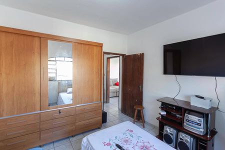 Casa à venda com 360m², 3 quartos e 4 vagasCasa 2 - Quarto 2