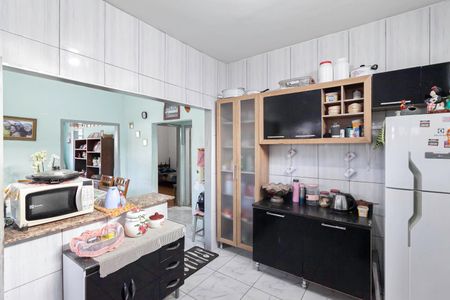 Casa à venda com 360m², 3 quartos e 4 vagasCasa 1 - Cozinha