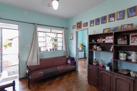 Casa à venda com 360m², 3 quartos e 4 vagasCasa 1 - Sala 