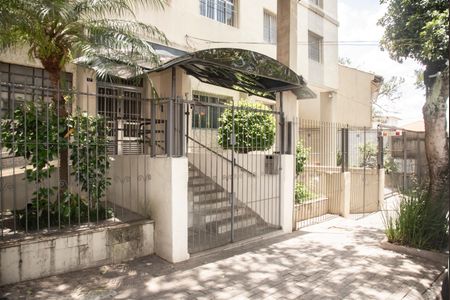 Apartamento para alugar com 60m², 2 quartos e sem vagaFrente