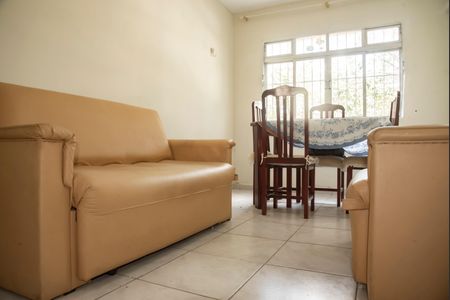 Apartamento para alugar com 60m², 2 quartos e sem vagaSala