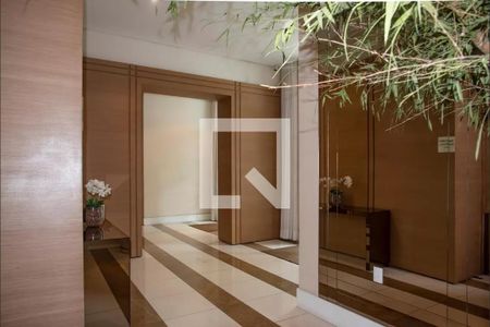 Apartamento à venda com 185m², 3 quartos e 3 vagas Apartamento à venda com 185m², 3 quartos e 3 vagasÁrea Comum