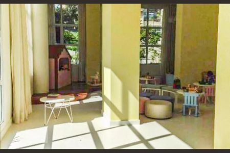 Apartamento à venda com 185m², 3 quartos e 3 vagas Apartamento à venda com 185m², 3 quartos e 3 vagasÁrea Comum