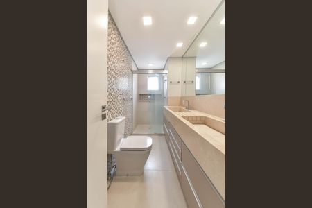 Apartamento à venda com 185m², 3 quartos e 3 vagas Apartamento à venda com 185m², 3 quartos e 3 vagasBanheiro da Suíte 3
