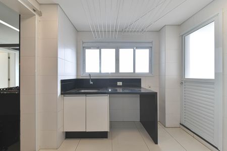 Apartamento à venda com 185m², 3 quartos e 3 vagas Apartamento à venda com 185m², 3 quartos e 3 vagasLavanderia