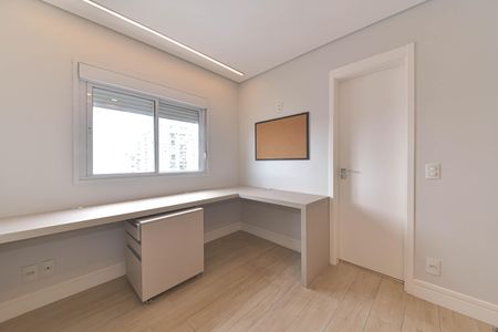Apartamento à venda com 185m², 3 quartos e 3 vagas Apartamento à venda com 185m², 3 quartos e 3 vagasSuíte 2