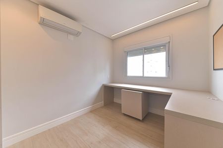 Apartamento à venda com 185m², 3 quartos e 3 vagas Apartamento à venda com 185m², 3 quartos e 3 vagasSuíte 2