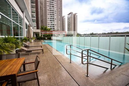 Apartamento à venda com 185m², 3 quartos e 3 vagas Apartamento à venda com 185m², 3 quartos e 3 vagasÁrea Comum