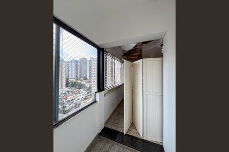 Apartamento para alugar com 230m², 4 quartos e 2 vagasSacada 2