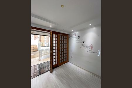 Apartamento para alugar com 230m², 4 quartos e 2 vagasQuarto 3