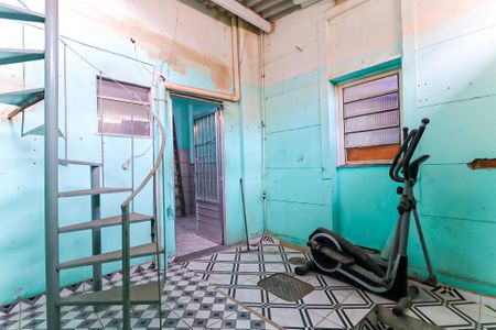 Casa à venda com 101m², 2 quartos e 1 vagaÁrea de Serviço