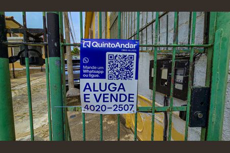 Casa à venda com 101m², 2 quartos e 1 vagaFachada com placa