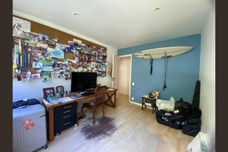 Apartamento à venda com 156m², 3 quartos e 2 vagas Apartamento à venda com 156m², 3 quartos e 2 vagasQuarto 1