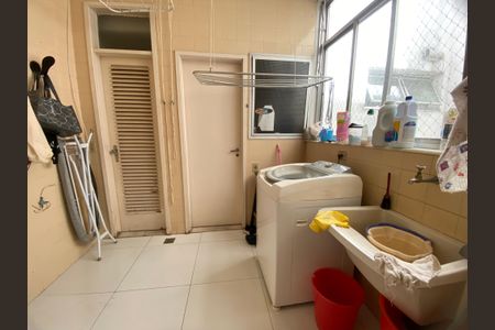 Apartamento à venda com 156m², 3 quartos e 2 vagas Apartamento à venda com 156m², 3 quartos e 2 vagasCozinha