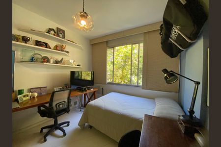 Apartamento à venda com 156m², 3 quartos e 2 vagas Apartamento à venda com 156m², 3 quartos e 2 vagasQuarto 3