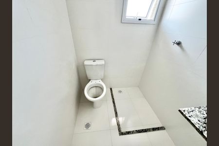 Apartamento à venda com 48m², 2 quartos e sem vaga Apartamento à venda com 48m², 2 quartos e sem vagaBanheiro