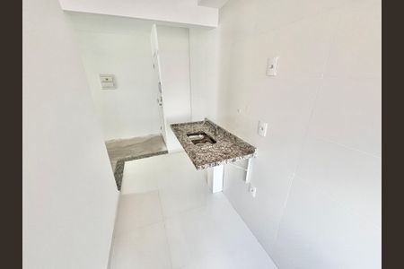 Apartamento à venda com 48m², 2 quartos e sem vaga Apartamento à venda com 48m², 2 quartos e sem vagaCozinha e Área de Serviço