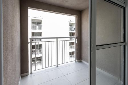 Varanda de apartamento para alugar com 2 quartos, 34m² em Parque Industrial Tomas Edson, São Paulo