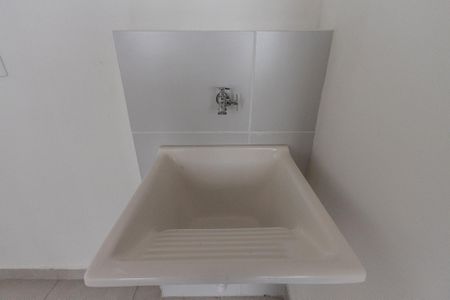 Apartamento para alugar com 34m², 2 quartos e sem vaga Apartamento para alugar com 34m², 2 quartos e sem vagaCozinha e área de Serviço