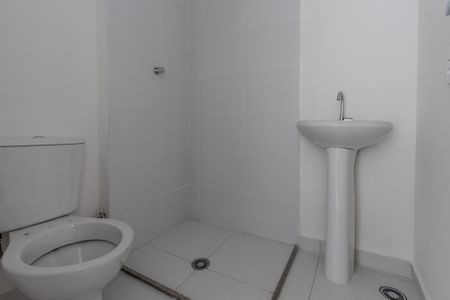 Apartamento para alugar com 34m², 2 quartos e sem vaga Apartamento para alugar com 34m², 2 quartos e sem vagaBanheiro