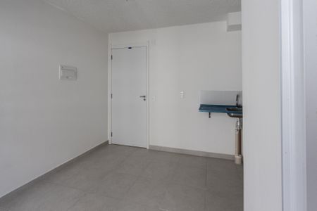 Sala de apartamento para alugar com 2 quartos, 34m² em Parque Industrial Tomas Edson, São Paulo