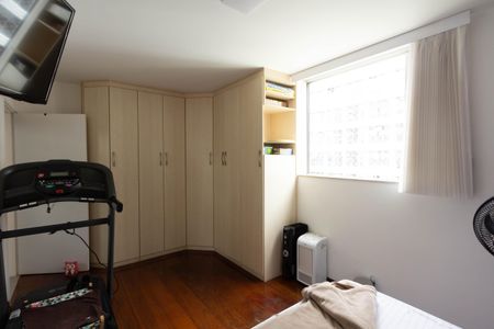 Quarto 1 de apartamento para alugar com 2 quartos, 85m² em Moema, São Paulo