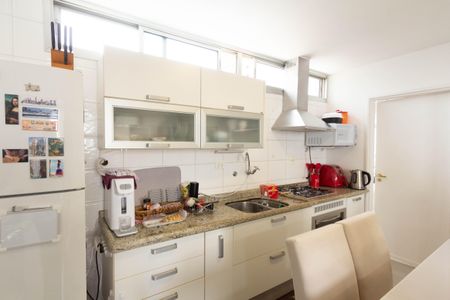 Sala/Cozinha de apartamento para alugar com 2 quartos, 85m² em Moema, São Paulo