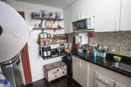 Apartamento à venda com 75m², 2 quartos e 1 vagaCozinha