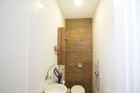 Apartamento à venda com 75m², 2 quartos e 1 vagaLavabo da Área de Serviço