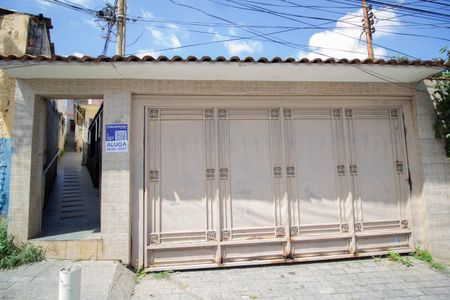 Casa para alugar com 68m², 2 quartos e 1 vaga