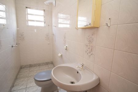 Casa para alugar com 68m², 2 quartos e 1 vaga