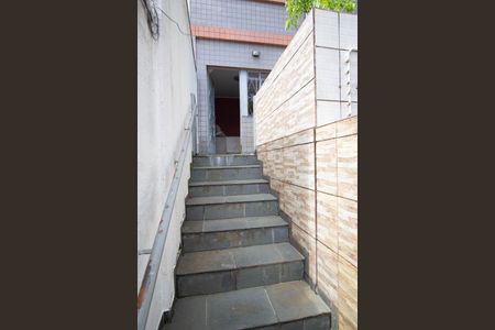 Casa para alugar com 68m², 2 quartos e 1 vaga