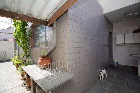 Casa para alugar com 68m², 2 quartos e 1 vaga