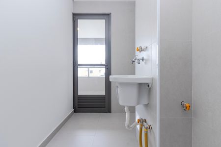 Apartamento à venda com 81m², 3 quartos e 1 vagaÁrea de Serviço