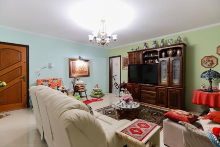 Casa à venda com 178m², 3 quartos e 3 vagas Casa à venda com 178m², 3 quartos e 3 vagasSala de estar