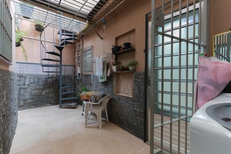 Casa à venda com 178m², 3 quartos e 3 vagas Casa à venda com 178m², 3 quartos e 3 vagasÁrea de serviço