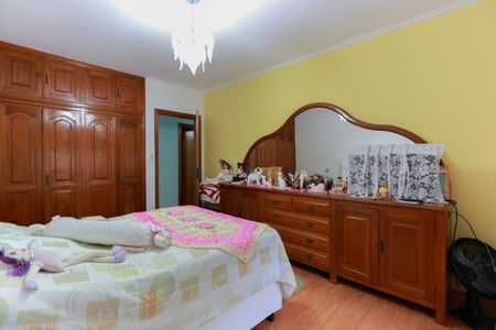 Casa à venda com 178m², 3 quartos e 3 vagas Casa à venda com 178m², 3 quartos e 3 vagasQuarto 1